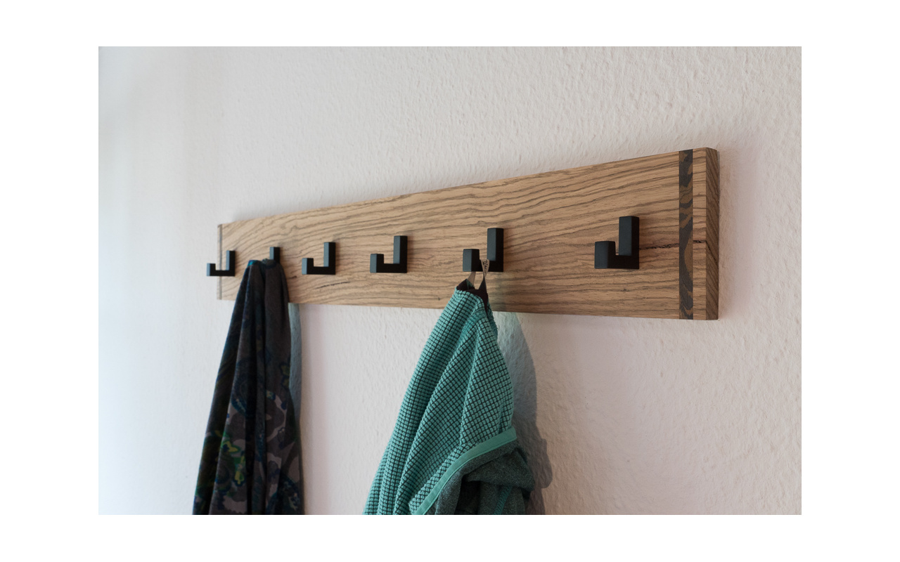 garderobenpaneel-edelholz-zebrano-cosima-schwarz-1000-2668